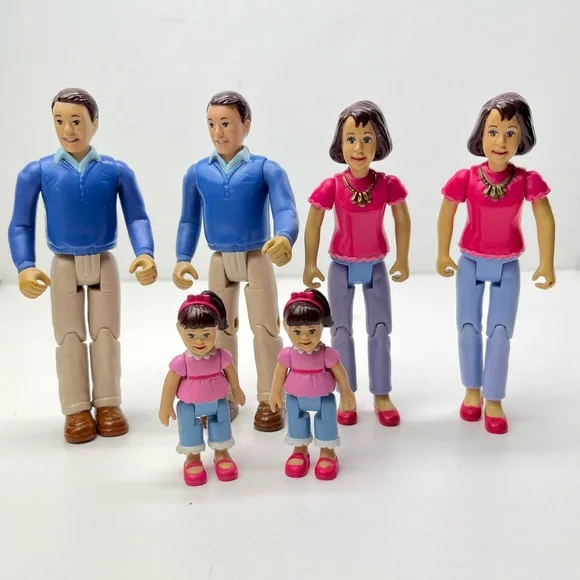 Toys R Us Loving Family You & Me Happy Together Family Figures Set of 2 Families - Picture 9 of 9